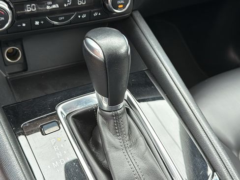Used 2018 MAZDA CX-5 Touring AWD/4WD image 17