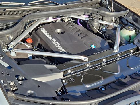 Used 2026 BMW X7 xDrive40i w/ Executive Package image 10