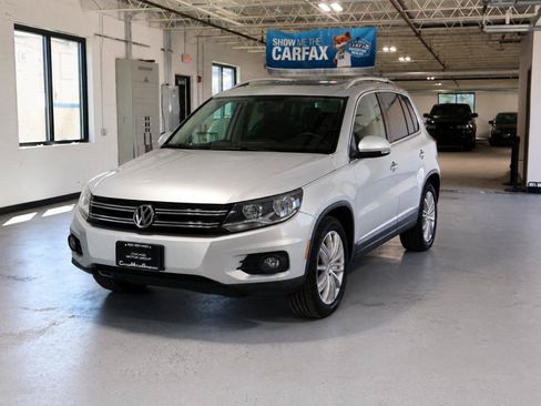 Used 2015 Volkswagen Tiguan S FWD image 2