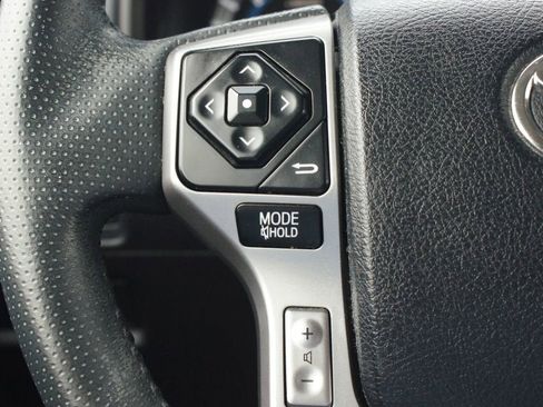 Used 2016 Toyota 4Runner SR5 Premium image 10