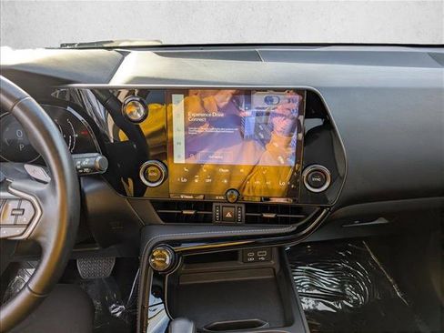 Used 2022 Lexus NX 350 AWD image 12