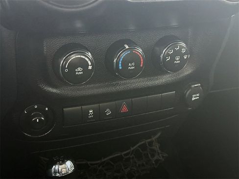 Used 2016 Jeep Wrangler Sport image 18