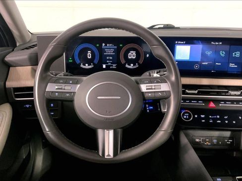 Used 2025 Hyundai Sonata SEL FWD image 5