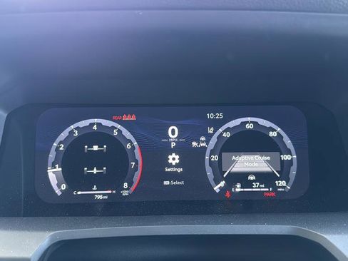 Used 2024 Toyota Tacoma TRD Sport AWD/4WD image 21