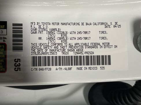 Used 2025 Toyota Tacoma SR5 image 27