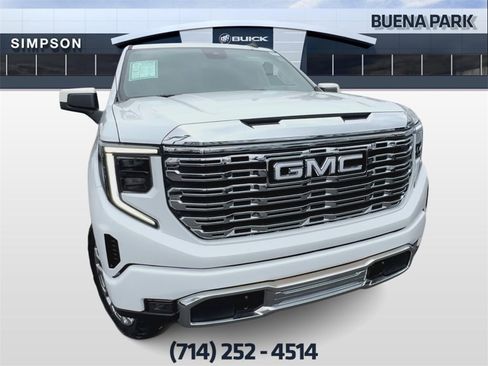 Used 2024 GMC Sierra 1500 Pro w/ Convenience Package image 2