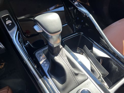 Used 2023 Kia Sorento SX Prestige image 26