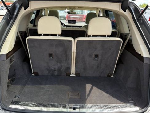 Used 2018 Audi Q7 3.0T Prestige AWD/4WD image 9