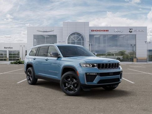 New 2026 Jeep Grand Cherokee L Limited w/ Limited Altitude Package image 5