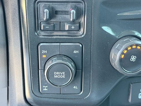 Used 2024 Ford F250 XL w/ FX4 Off-Road Package AWD/4WD image 17