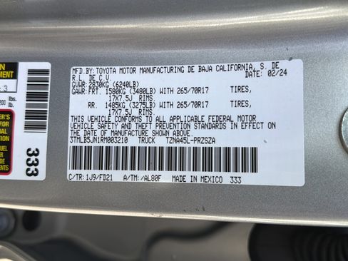 Used 2024 Toyota Tacoma TRD Off-Road AWD/4WD image 34