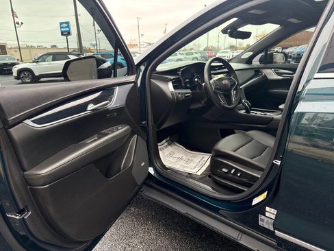 Used 2024 Cadillac XT5 Premium Luxury w/ Technology Package image 13