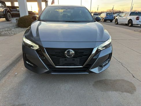 Used 2023 Nissan Sentra SR w/ Trunk Package image 8