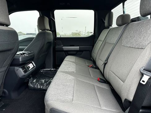 New 2025 Ford F150 XLT w/ Equipment Group 302A MID image 32