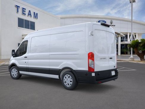 New 2025 Ford E-Transit 148 Medium Roof image 4