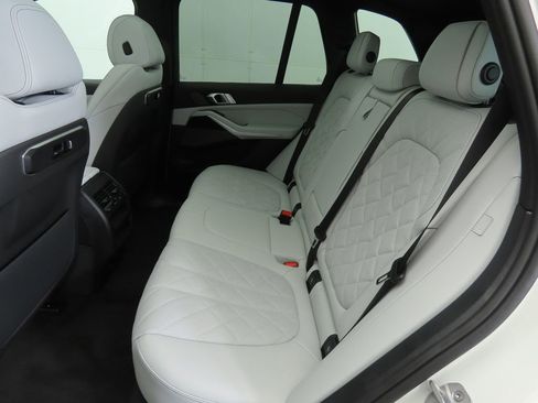 New 2026 BMW X5 sDrive40i w/ Premium Package image 21