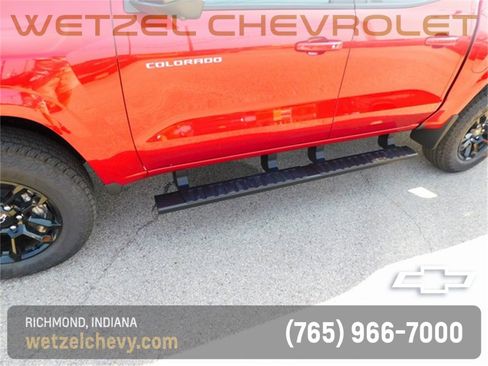 New 2025 Chevrolet Colorado Z71 w/ Midnight Edition image 16