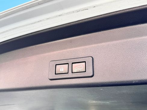 Used 2024 Subaru Ascent Limited image 27