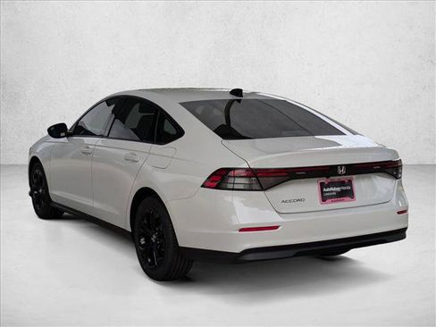 New 2025 Honda Accord SE image 9