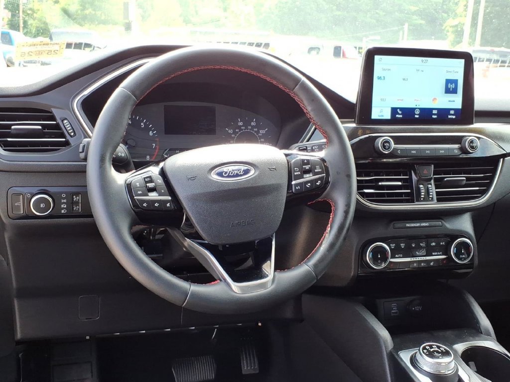Used 2022 Ford Escape SEL w/ SEL Stealth AWD Package image 16