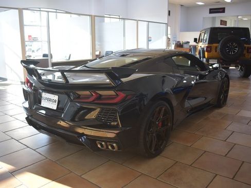 Used 2021 Chevrolet Corvette Stingray Premium Cpe w/ Z51 Performance Package RWD image 4