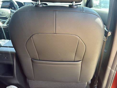 Used 2024 Chevrolet Trax ACTIV w/ Sunroof Package FWD image 50
