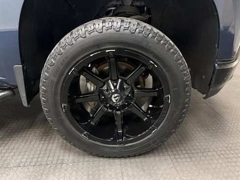 Used 2019 Chevrolet Silverado 1500 Custom Trail Boss w/ Infotainment Package image 12