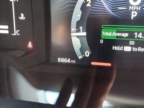 Used 2024 Toyota Tacoma SR image 25