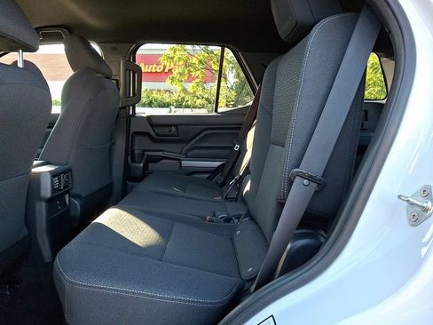 Certified 2025 Toyota 4Runner SR5 AWD/4WD image 10
