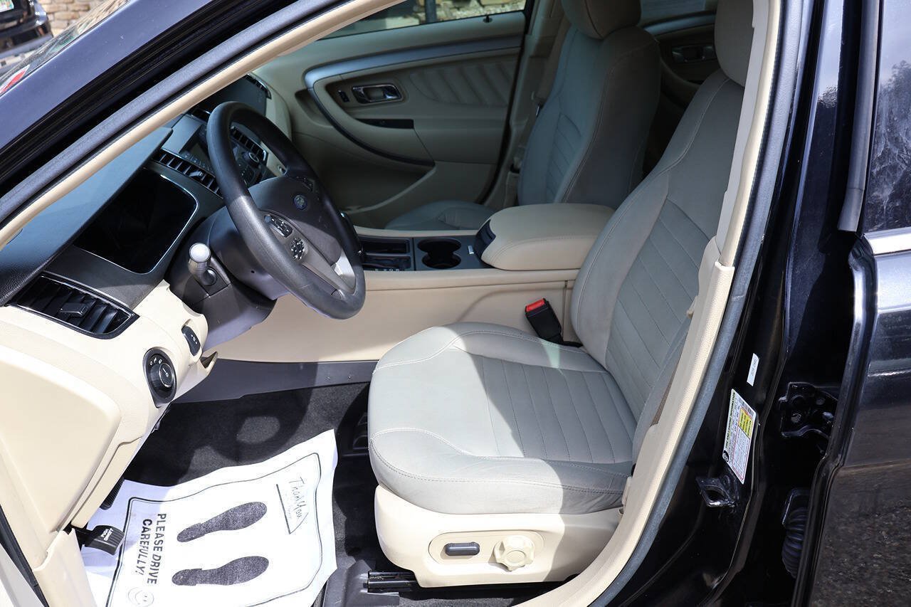 Used 2016 Ford Taurus SE FWD image 13