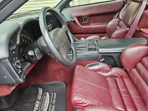 Used 1993 Chevrolet Corvette Coupe image 7