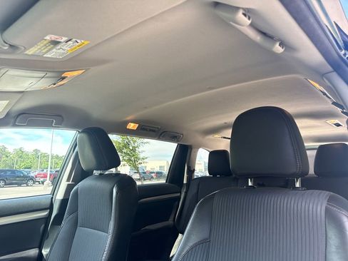 Used 2016 Toyota Highlander Plus AWD/4WD image 29