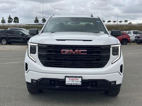 New 2026 GMC Sierra 1500 Elevation AWD/4WD image 8
