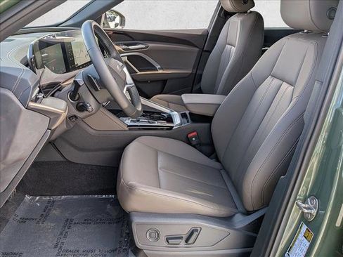 Used 2025 Audi Q5 Premium w/ Convenience Package image 18