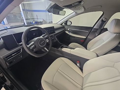New 2026 Hyundai Sonata SEL FWD image 14