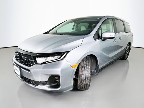New 2026 Honda Odyssey EX-L image 3