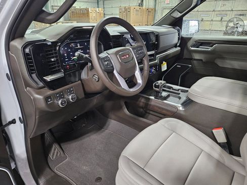 New 2026 GMC Sierra 1500 SLT w/ SLT Convenience Package AWD/4WD image 11