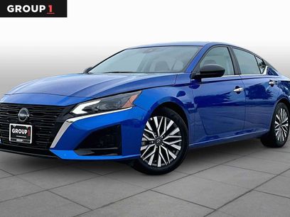 Used 2025 Nissan Altima 2.5 SV