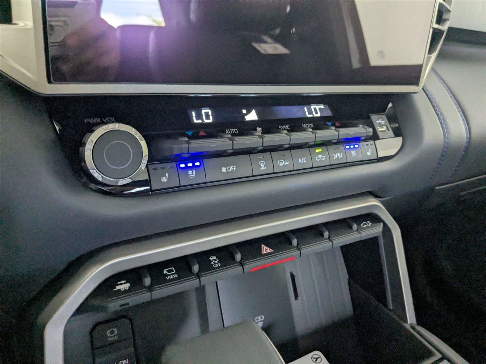 New 2026 Toyota Tundra Platinum AWD/4WD image 18