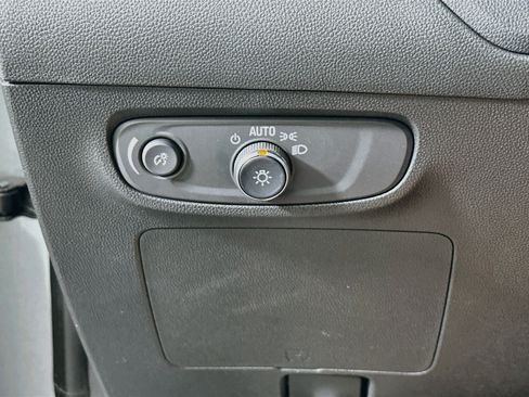 Used 2025 Buick Encore GX Sport Touring w/ Comfort Package FWD image 17