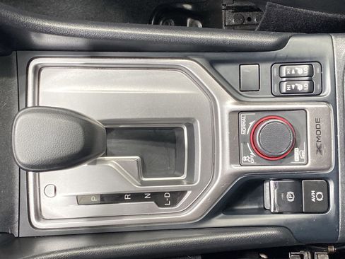 Used 2020 Subaru Forester Premium image 19