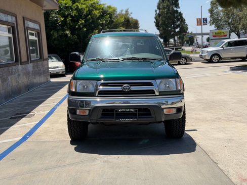 Used 2000 Toyota 4Runner 2WD image 3
