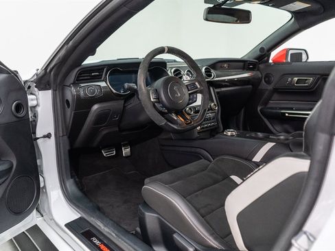 Used 2022 Ford Mustang Shelby GT500 w/ Carbon Fiber Track Pack image 75