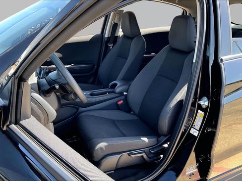 Used 2021 Honda HR-V EX image 8