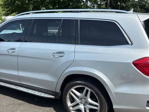 Used 2016 Mercedes-Benz GL 550 4MATIC image 6