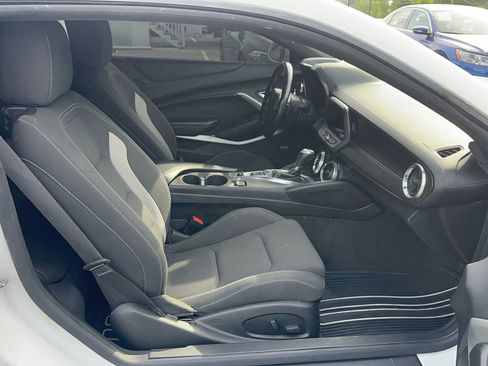 Used 2018 Chevrolet Camaro LT w/ RS Package image 8