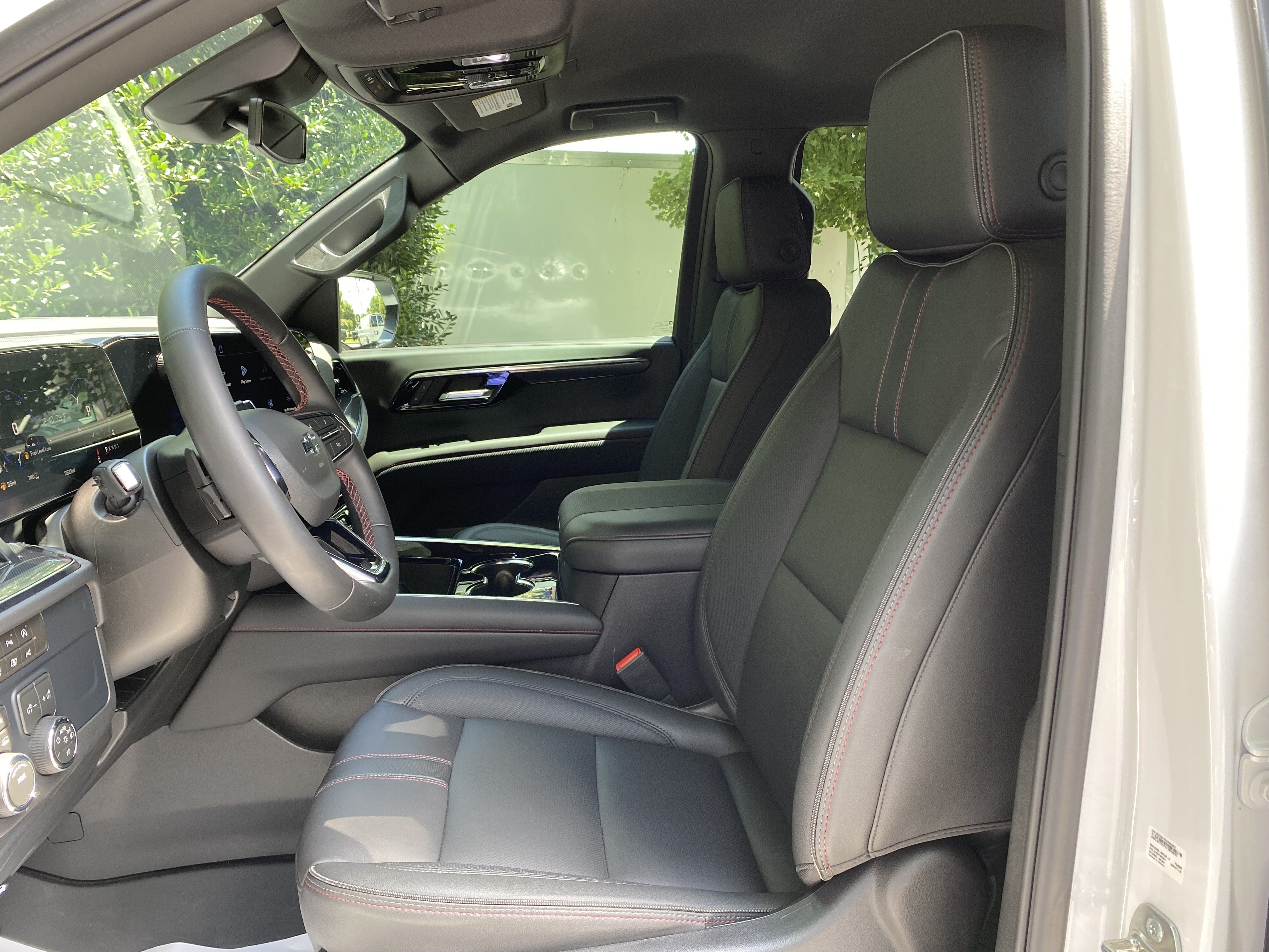 Used 2026 Chevrolet Tahoe RST w/ Comfort Package AWD/4WD image 16
