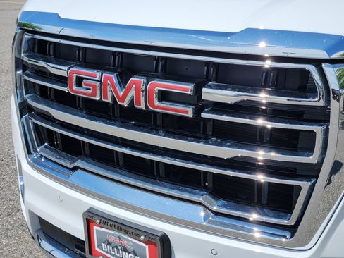 Used 2023 GMC Yukon XL SLT AWD/4WD image 34