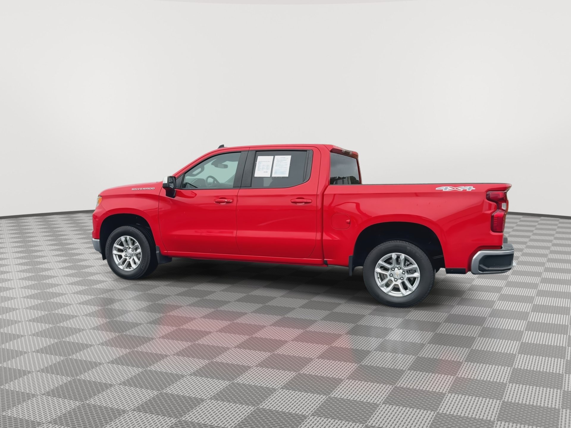 Certified 2025 Chevrolet Silverado 1500 LT w/ Protection Package AWD/4WD image 6