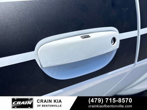 Used 2020 Dodge Challenger R/T RWD image 9